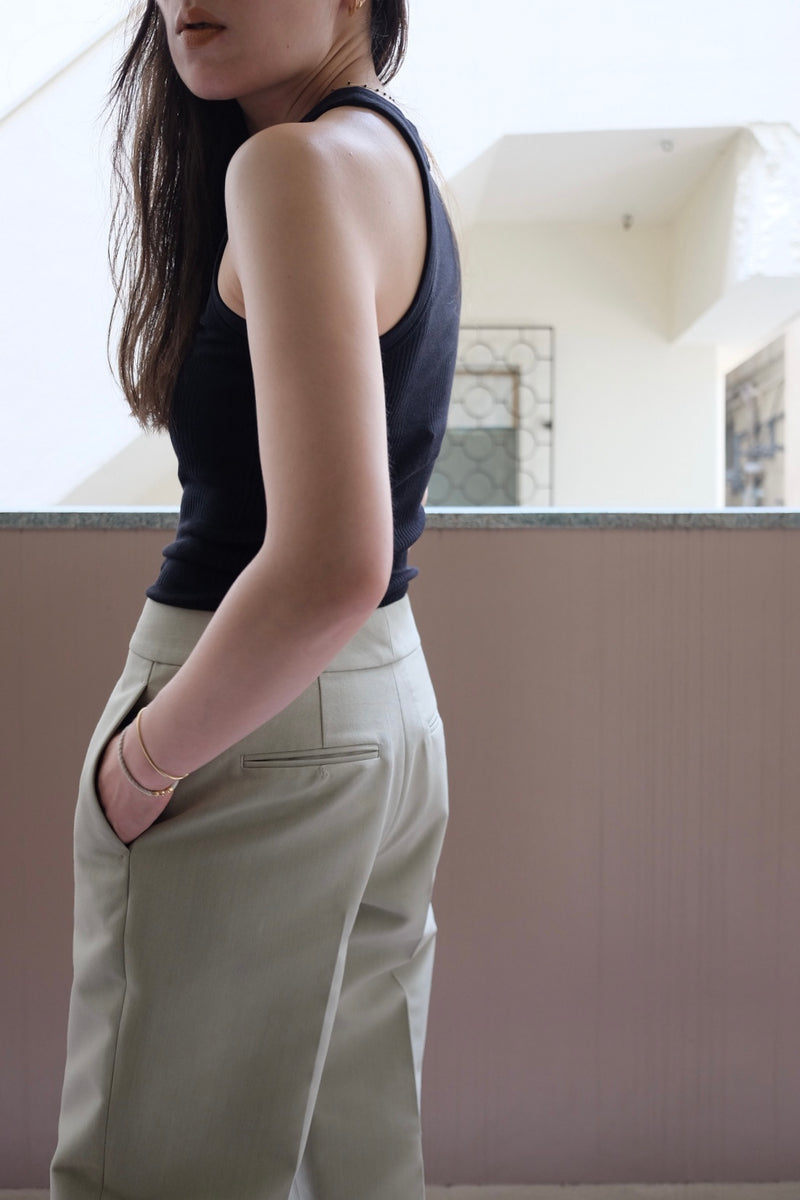 NEEDLE DRAWING TANK TOP – DRESDEN the mallow*