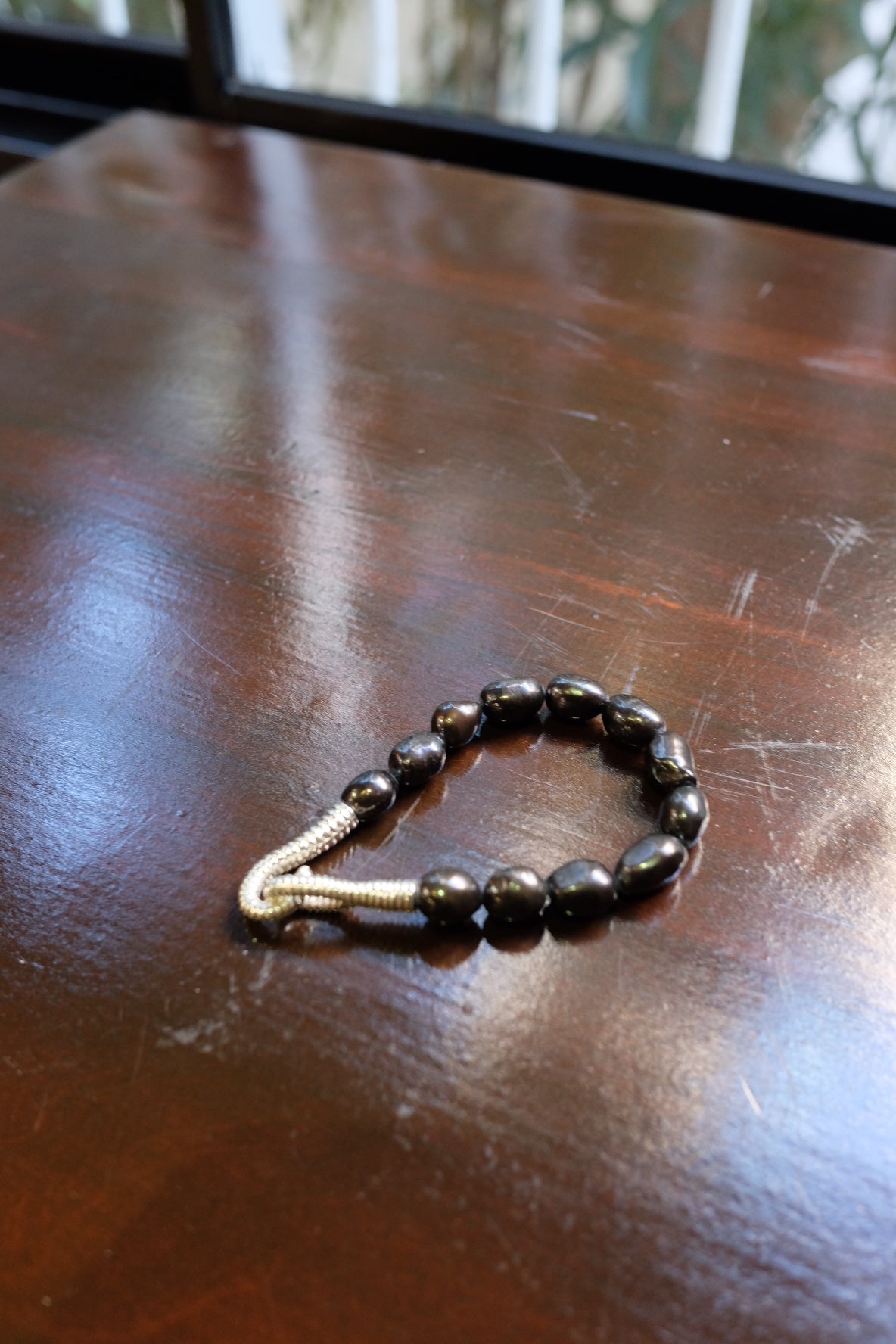 CHARCOAL PEARL BRACELET – DRESDEN the mallow*