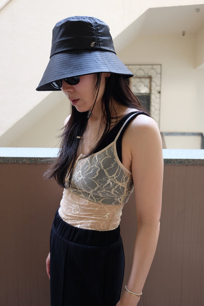 Lucie Hat.L