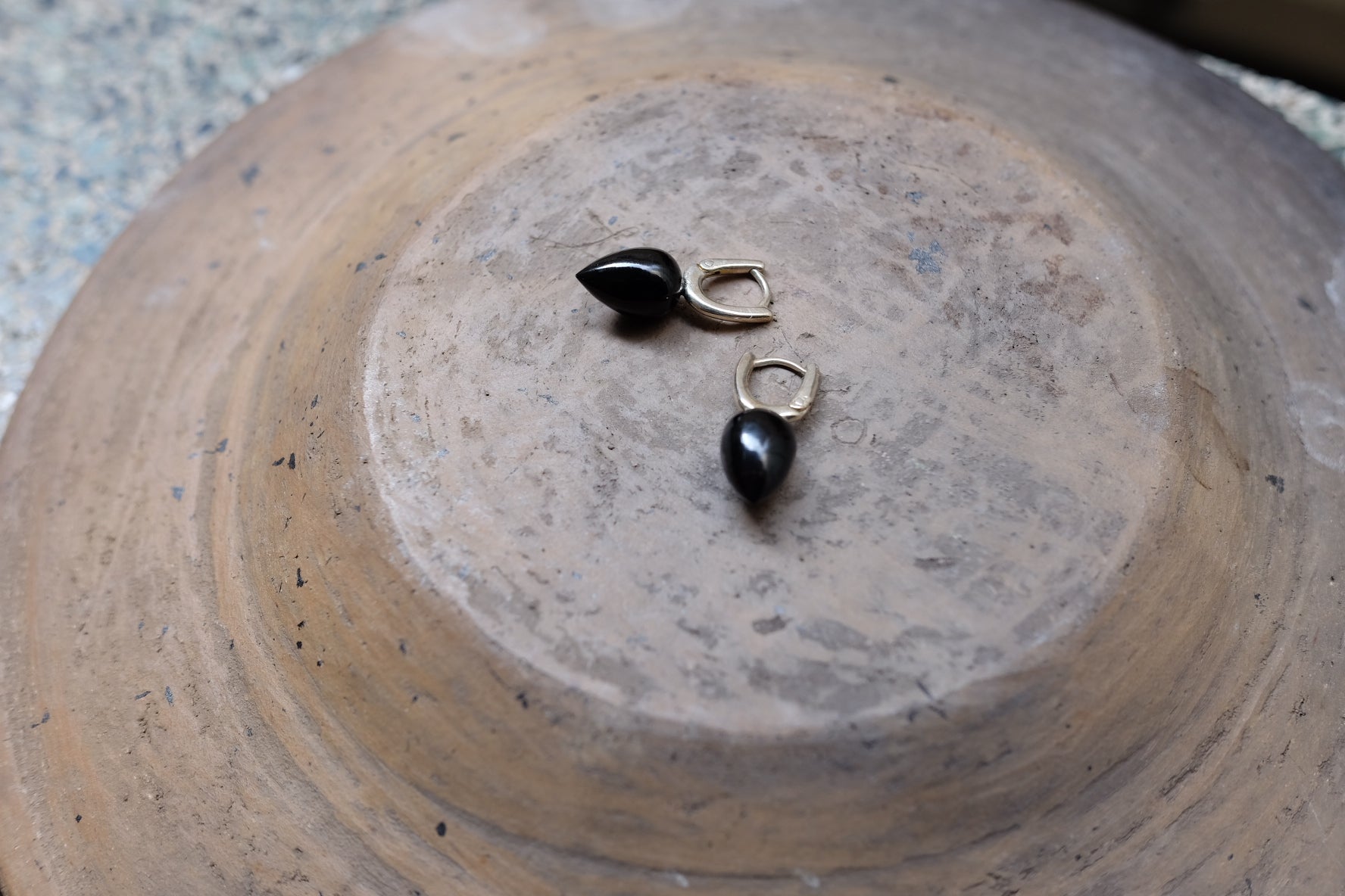 DEWDROP STONE HOOPS – DRESDEN the mallow*