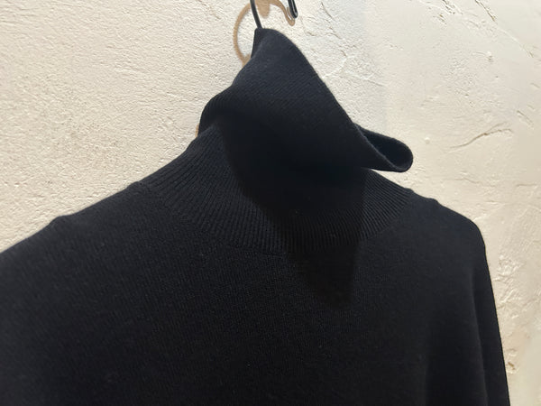 Turtleneck midi knit