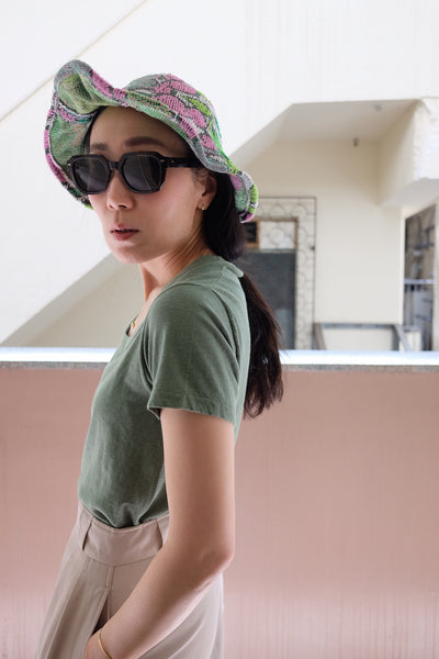 Pile floral tulip hat