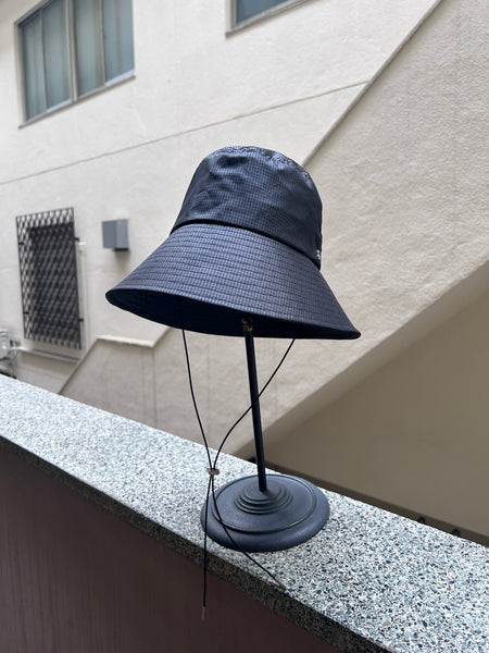 Lucie Hat.L