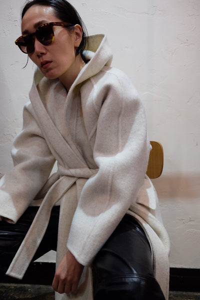 FULLING W-FACE HOODED HALF ROBE